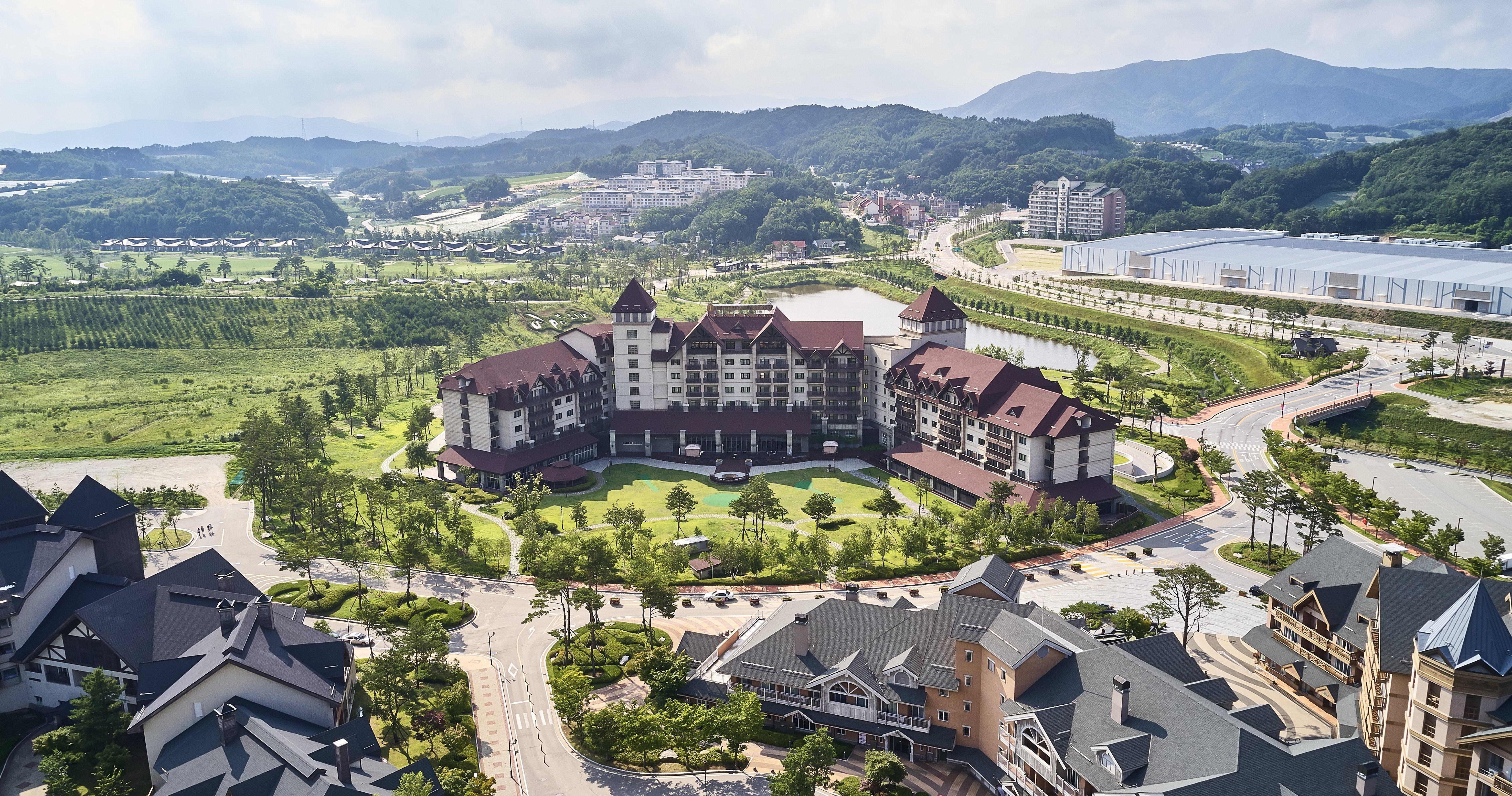 อินเตอร์คอนติเนนตัล อัลเพนเซีย พยองชาง รีสอร์ต Hotel พยองซาง ภายนอก รูปภาพ