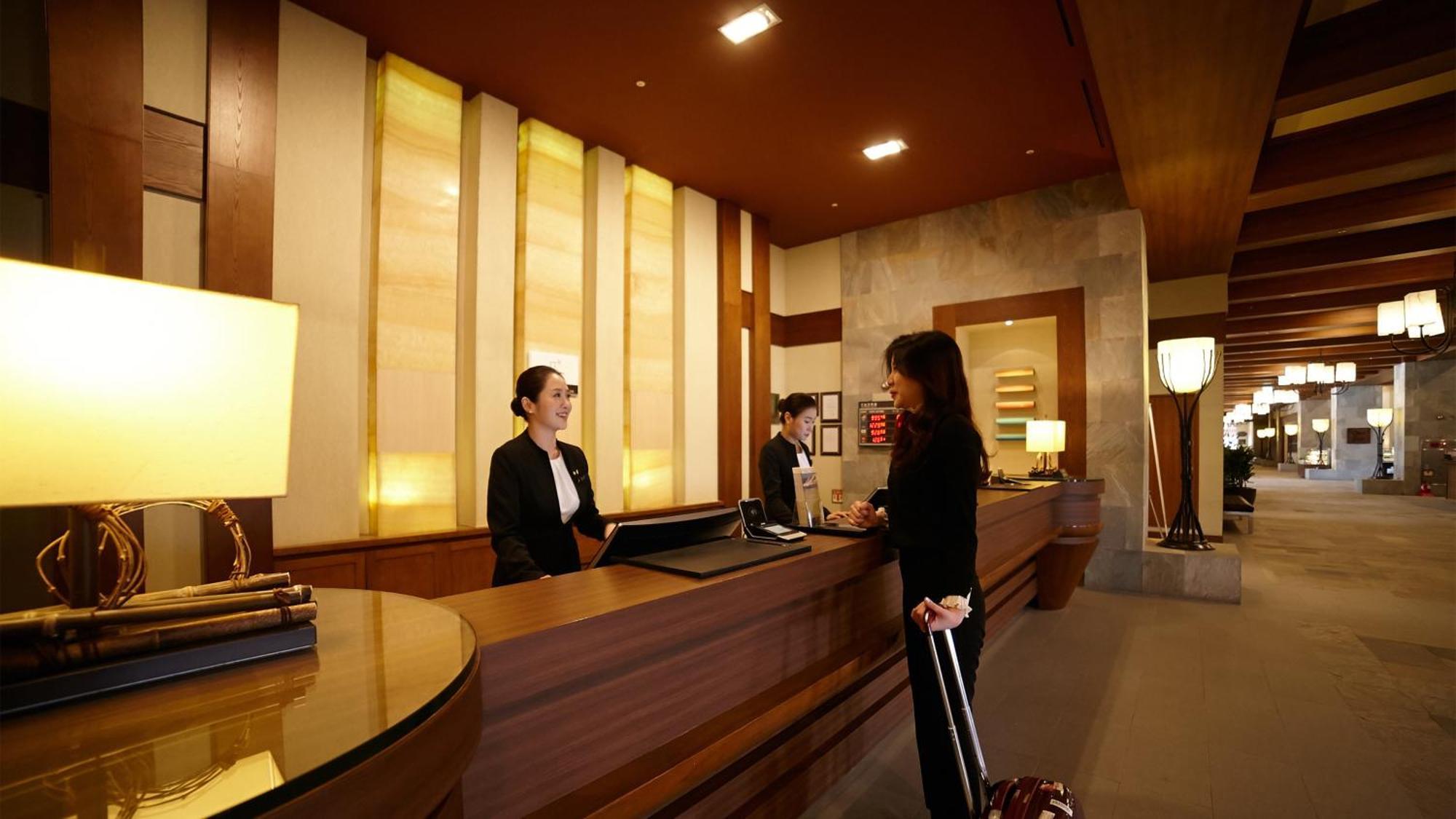 อินเตอร์คอนติเนนตัล อัลเพนเซีย พยองชาง รีสอร์ต Hotel พยองซาง ภายนอก รูปภาพ