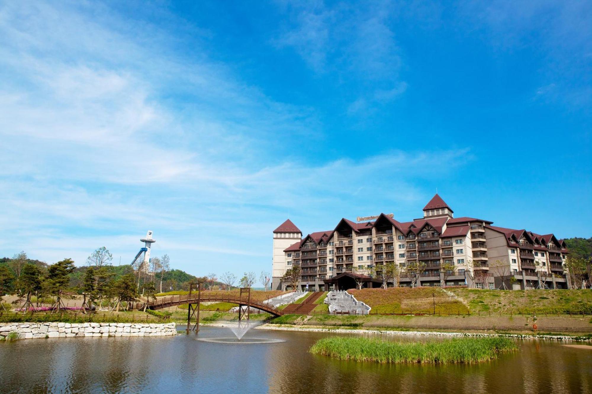 อินเตอร์คอนติเนนตัล อัลเพนเซีย พยองชาง รีสอร์ต Hotel พยองซาง ภายนอก รูปภาพ